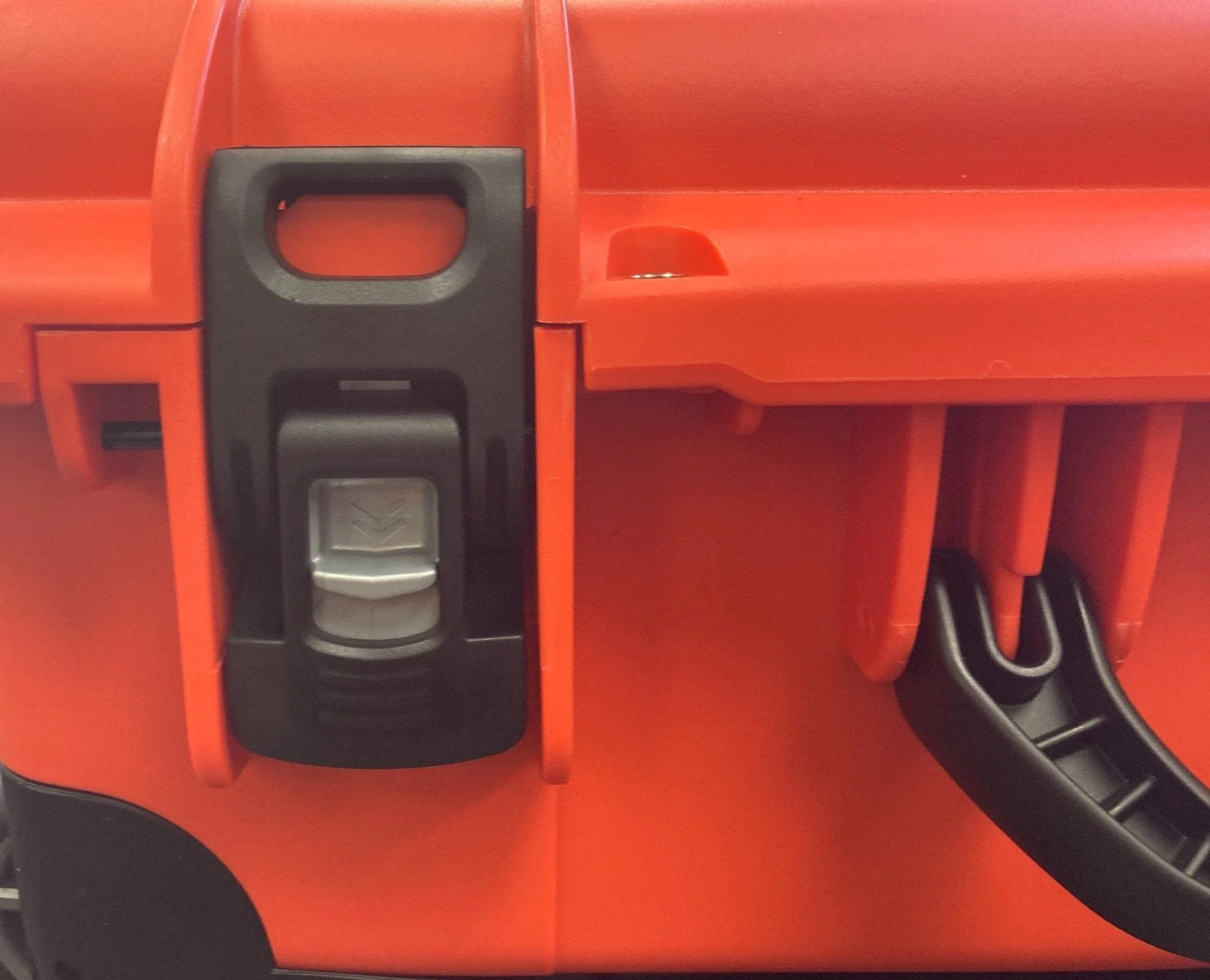 Analyzer Carry Case with Wheels and Foam Insert - Image 6